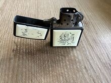 Zippo Scrimshaw Ship & Lighthouse 1995 – originaal
