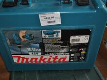 Makita akutrell