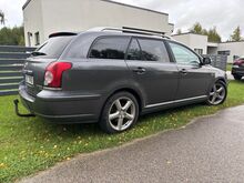 Toyota Avensis 2.2 130kw