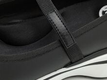 Michael Kors ARI - Босоножки с ремешком на щиколотке