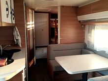 Hobby DeLuxe 545 KMF 2023, 7 спальных мест + палатка