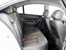 Peugeot 607
