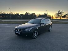 BMW 523i