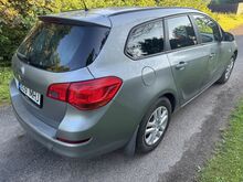 Opel Astra sports tourer 1.6 85kw 2012