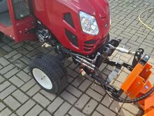 Traktor KIOTI