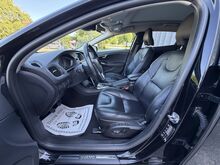 Volvo V40 Facelift SUMMUM 2.0 D2 88kW, JÄRELMAKS!
