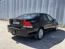 Volvo S60 Momentum 2.4 D5 120кВт, РАССРОЧКА!