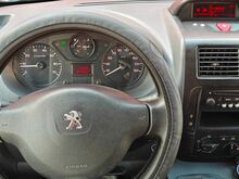Peugeot Expert L2H1 Camper 2.0 R4 HDI 94кВт 2013 г.