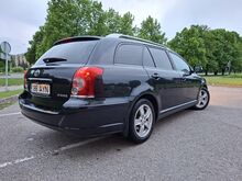 Toyota Avensis 1.8 95кВт