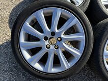 Volvo 17 tolli originaal valuveljed