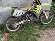 Suzuki RM125