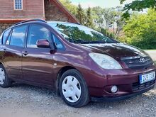 Toyota Corolla Verso 1,8 VVT-i 2003 a.