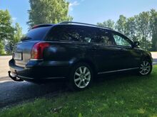 Toyota Avensis T25 2.0d 85кВт, мех., ТО 03/2027