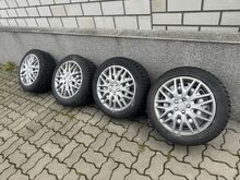 Nokian Hakkapeliitta 4 (205/50/16) + plekkveljed