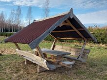 Katusega palklaud