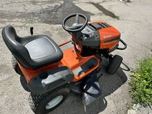 Продаётся садовый трактор Husqvarna TS 242