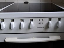 Väga hästi hoitud keraamiline elektripliit UPO
