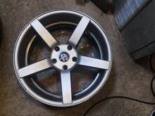 19bmw valuveljed 5x120 72.6