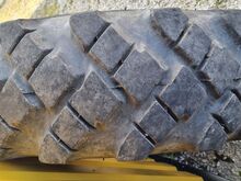 Traktori MTZ 80/82 esirattad 360/70/24