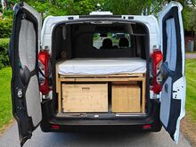 Peugeot Expert L2H1 Camper 2.0 R4 HDI 94кВт 2013 г.