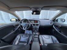 Volvo V40 Facelift SUMMUM 2.0 D2 88kW, JÄRELMAKS!