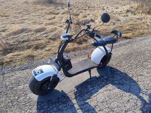 Elektrimopeed contio cruiser