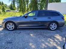 BMW 330e M-pakett  2022