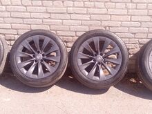 Tesla model s/x 20veljed suverehvidega