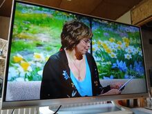 42" LG Smart TV, Wi-Fi, 3D, 400Hz
