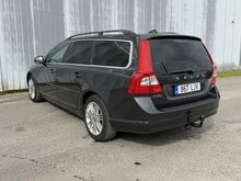 Volvo V70 Momentum 2.0 R5 D3 120kW, JÄRELMAKS!