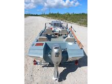 Mootorpaat Glastron/ Honda 50hp/ Haagis/ Lisad