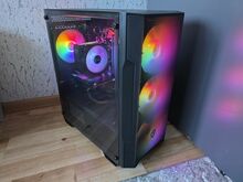 Heas korras RGB-mänguarvuti