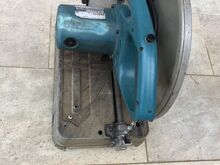 Makita 2414NB metallilõikesaag