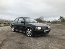 M: 1988 Ford Escort xr3i
