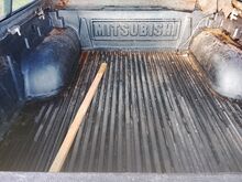 M: Mitsubishi l200 2.0 85 kW