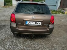 Toyota Avensis 2,0 85кВт 2004