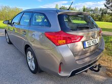 TOYOTA AURIS 1,6