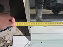 Зеркало для ванной с полкой