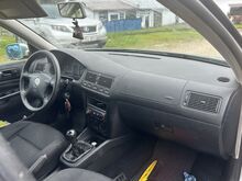 Volkswagen Golf 1.4 bens üv 01.2027