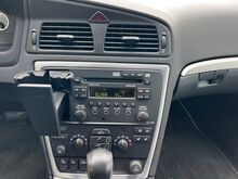 ПОЛНОПРИВОДНЫЙ Volvo V70 2.4 D5 136кВт, ДОПОЛНИТЕЛЬНЫЙ ОТОПИТЕ