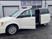 Lancia Voyager 2013