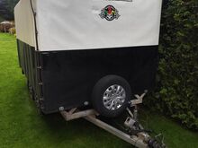 Piduritega haagis Pijnappel 1500