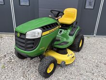 Murutraktor John Deere D130 22hp