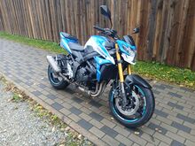 Suzuki Gsx-S750