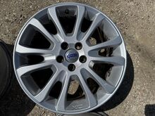 Оригинальные литые диски Volvo XC 18 дюймов