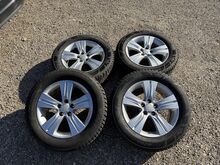 Kia (5x114,3) 17 tolli originaal valuveljed naastu