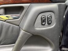 ​M: Mercedes-Benz E320 W210 3.2 162kW (Elegance)