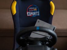 PlayStation 5 + Logitech G923 + Red Bull Playseat