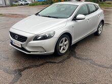 Volvo V40 Ocean Race 1.6 84кВт автомат 2015г.