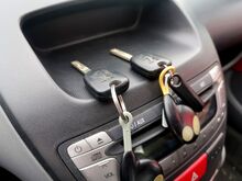 Peugeot 107 1.0 50kW